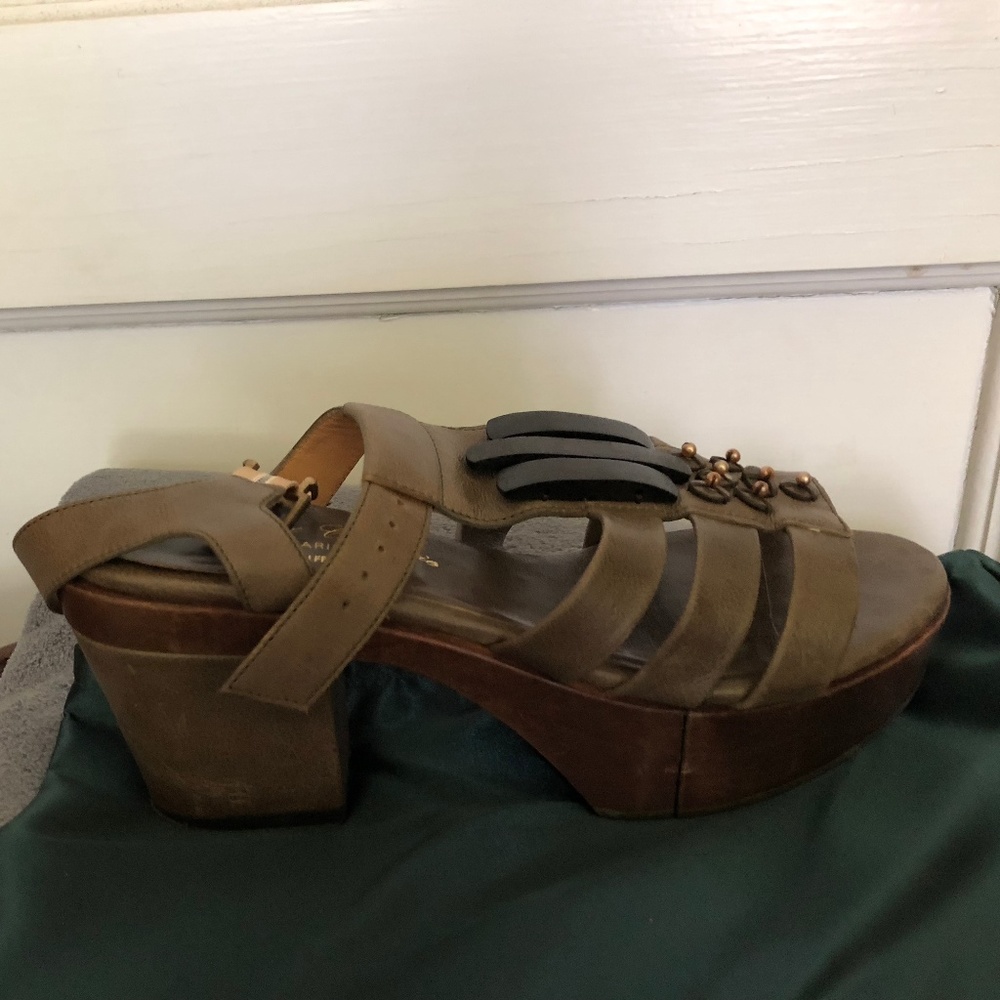 Robert Clergerie "PISE " OLIVE SANDALS 8.5 M WOOD - Picture 7 of 8